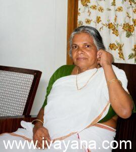 കാണുമ്പോഴെല്ലാംഅമ്മ ഇങ്ങനെയാണ്..